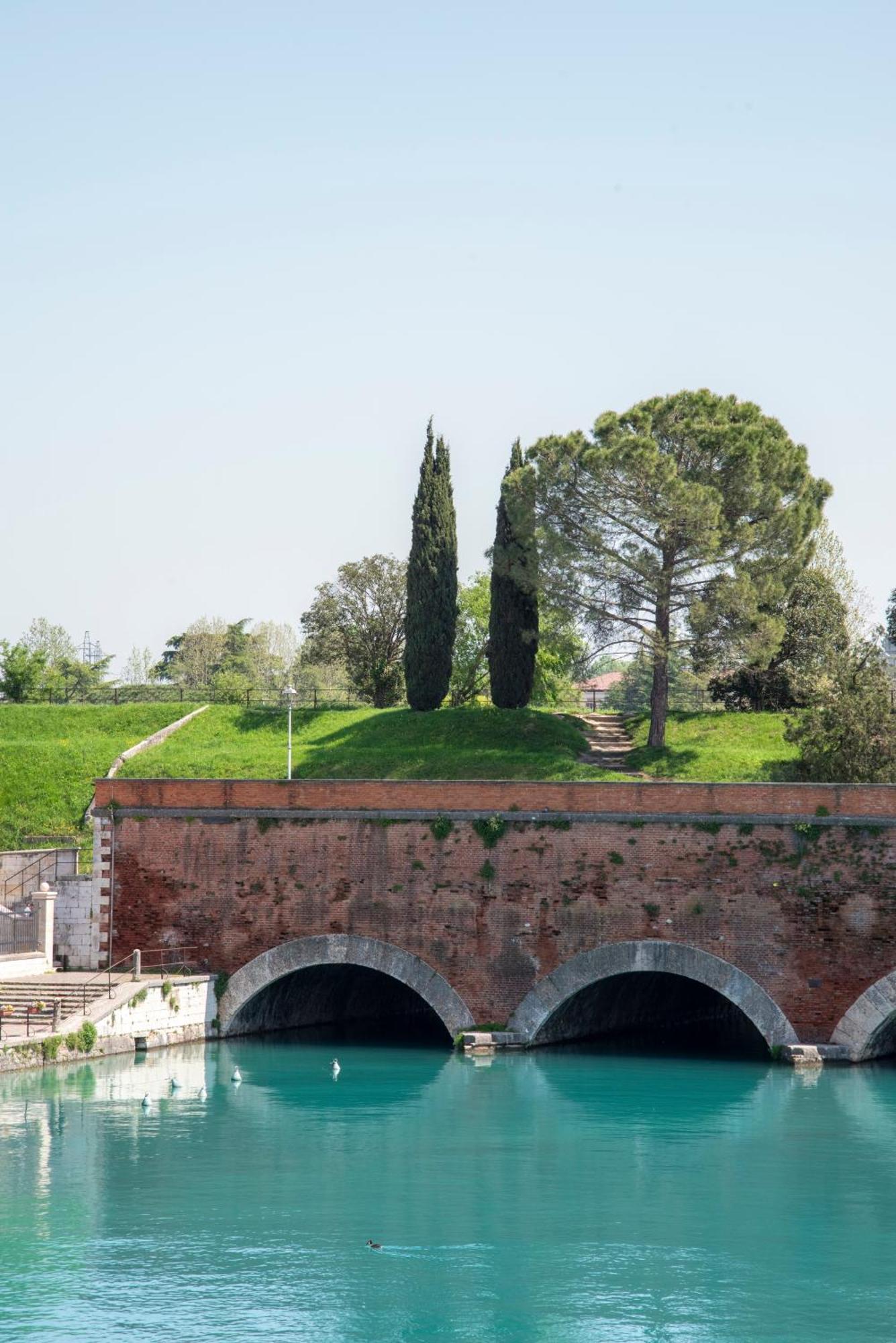 Palazzo Cordigero - Apartments Peschiera del Garda Exterior foto