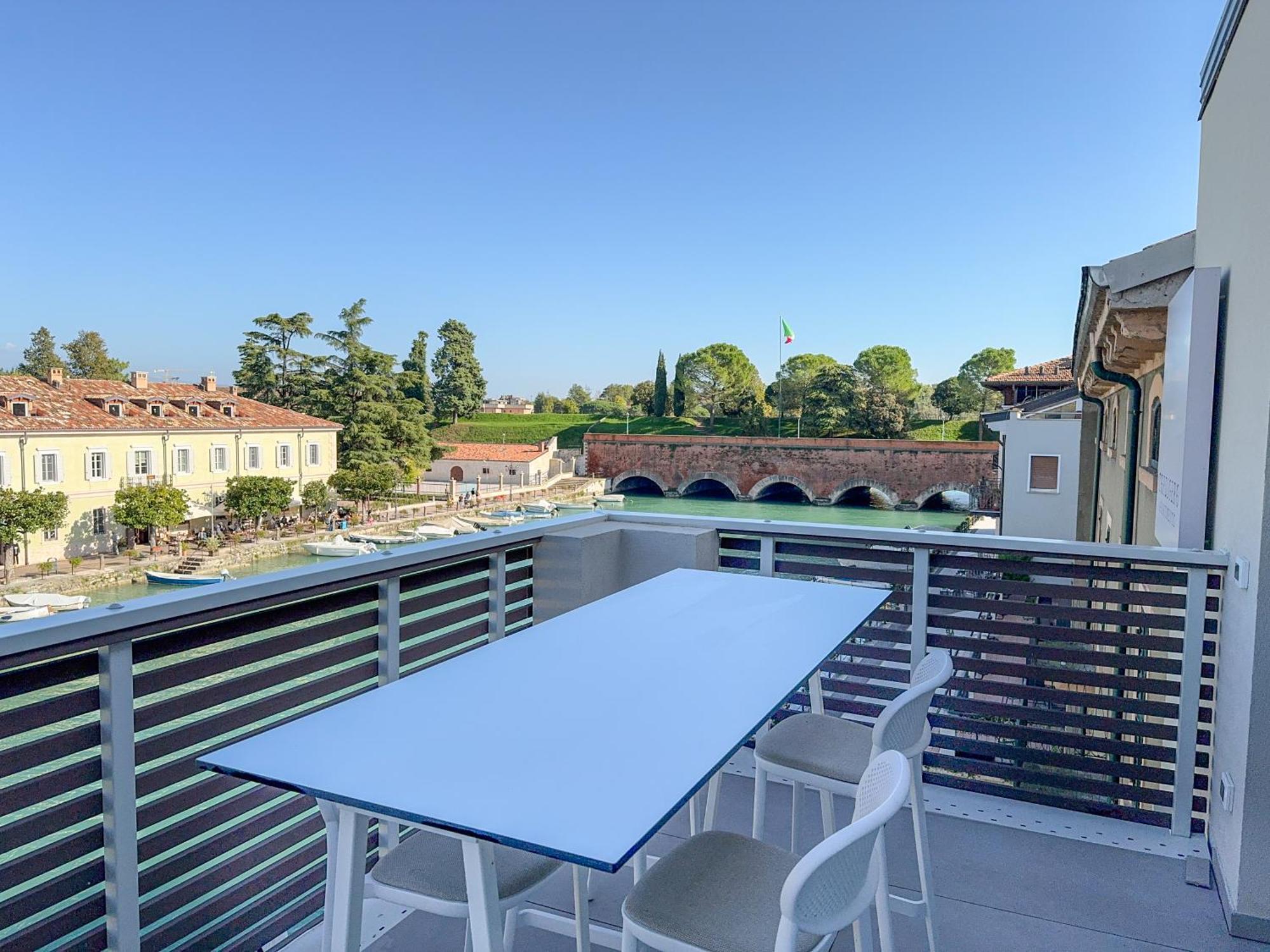 Palazzo Cordigero - Apartments Peschiera del Garda Exterior foto